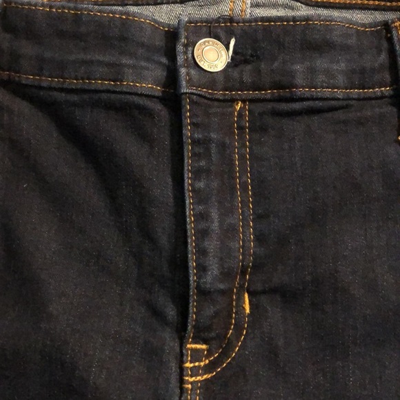 Gap Denim Dark Wash Skinny Jegging, size 33 - Picture 3 of 7